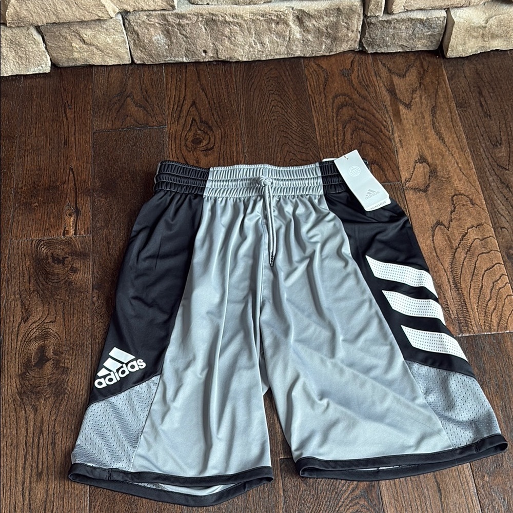 Adidas Men’s Basketball Shorts size medium
